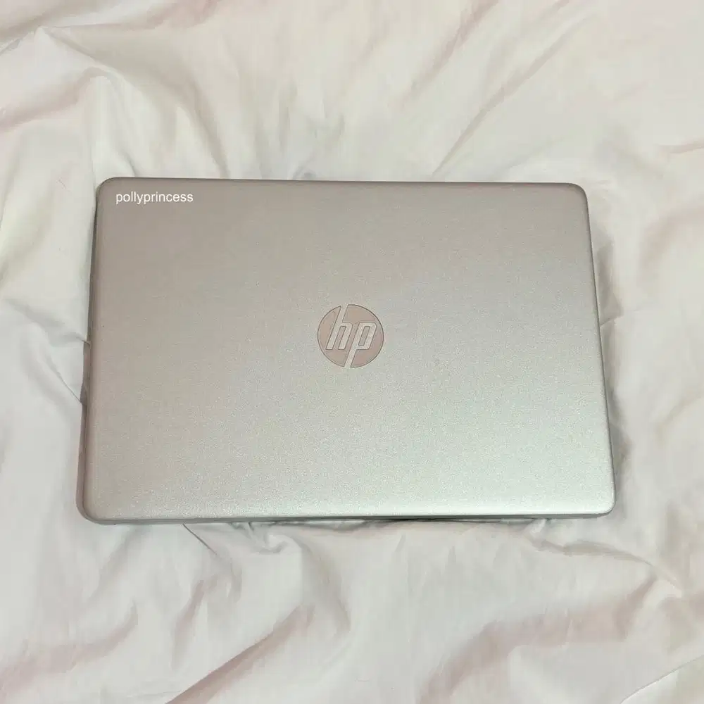 Laptop HP 14s-fq0xxx AMD Ryzen 3 3250U RAM 8GB Silver FULL SET