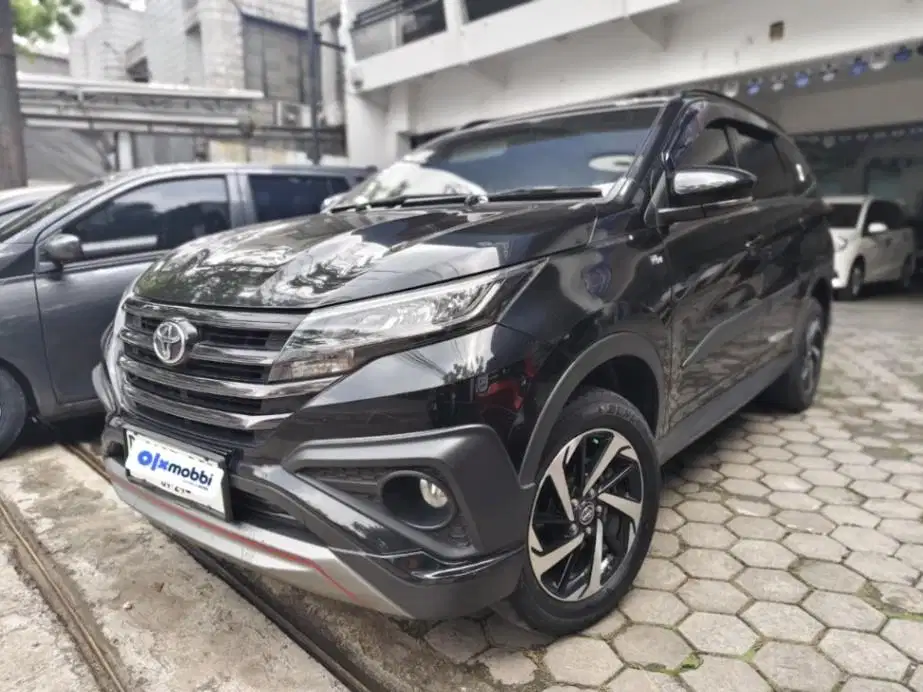 Pajak Panjang - Toyota Rush 1.5 TRD Sportivo Bensin-AT 2019