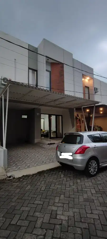 Di Sewakan Rumah Tahunan atau Bulanan di Blossom Park Residence