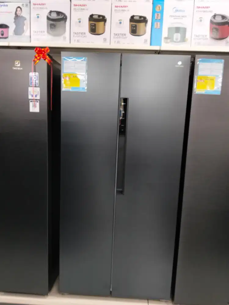 Promo Kulkas Polytron