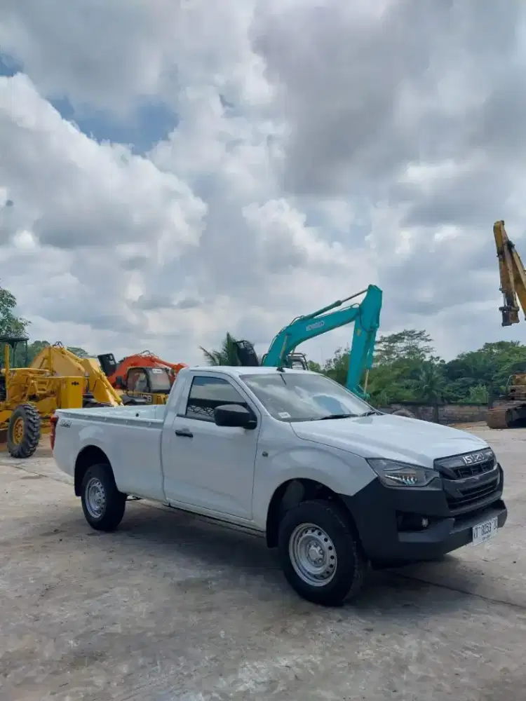 ISUZU D-MAX TAHUN 2023