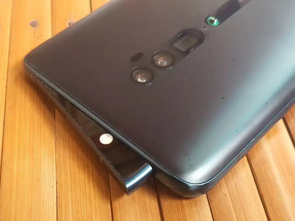Oppo Reno 10x Zoom RAM 13/256 GB OPPO Reno10x Zoom HP Kamera Periscope