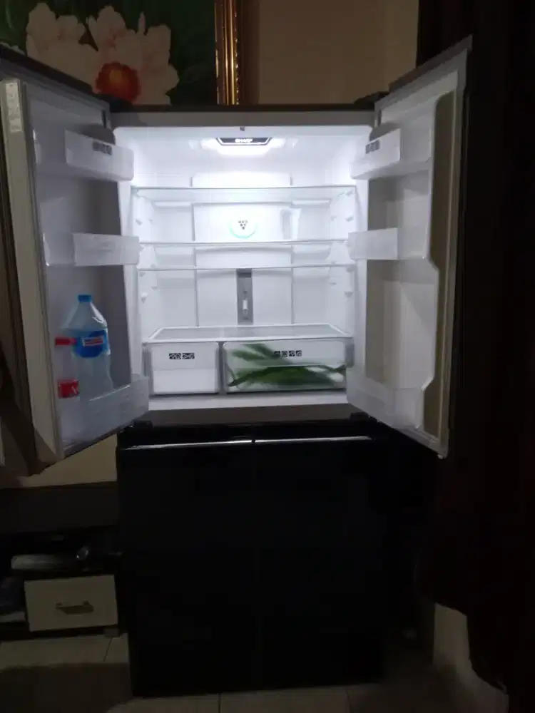 Kulkas 4 Pintu Sharp Inverter 472L