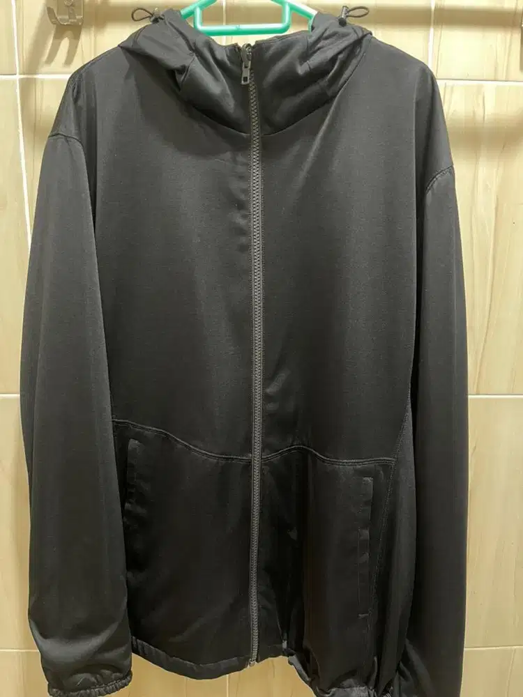Jaket Uniqlo Reversible parka
