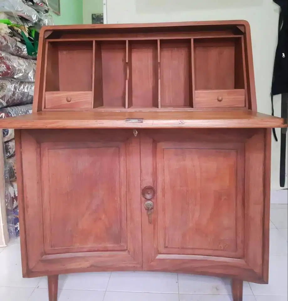 Meja Belajar Kayu Jati