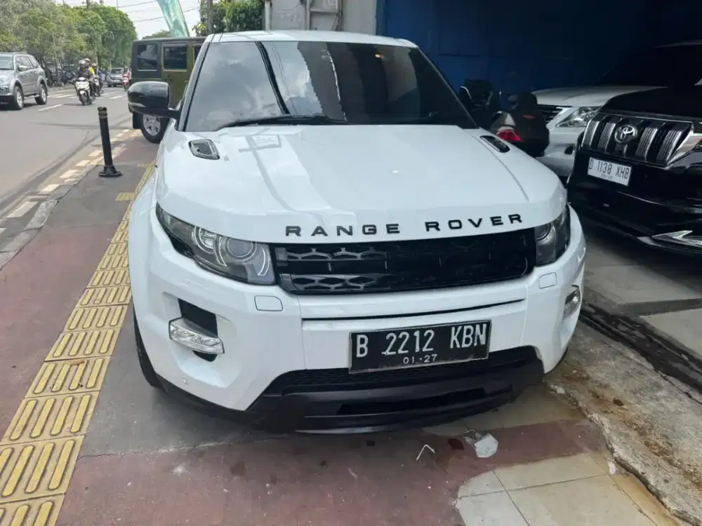 Range rover evoque diesel coupe 2 pintu th 2011 AT km 35rb