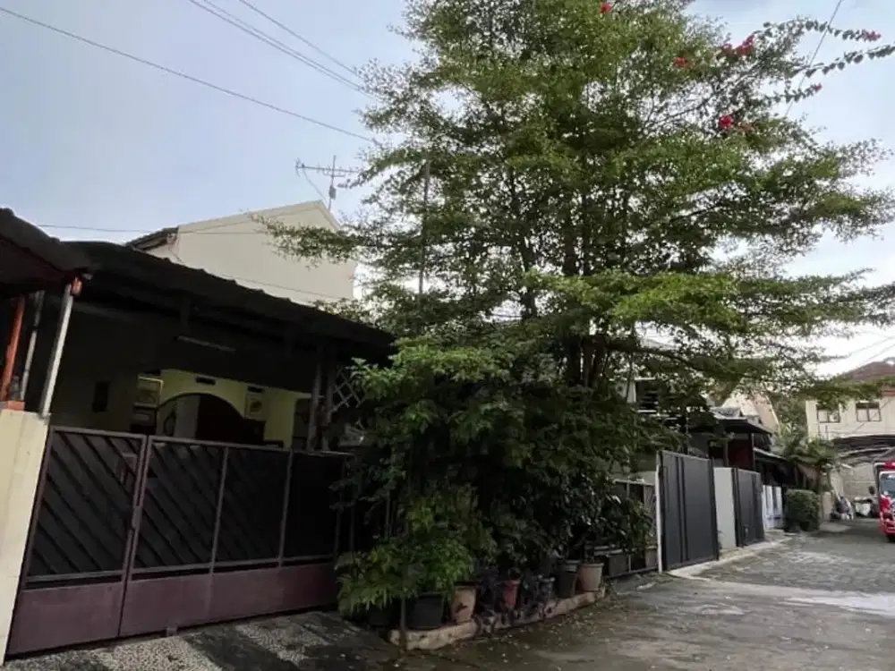 Rumah LT 160 SHM 10 Menit ke Cibubur Junction Siap Huni J-37648