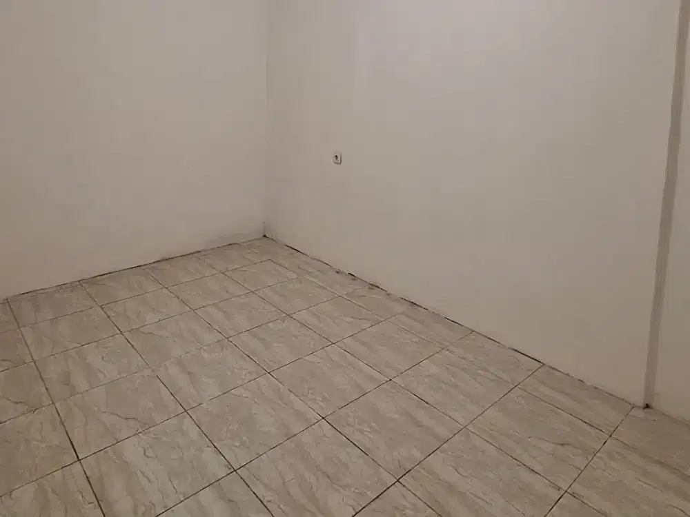 Rumah Hadap Timur LT 180 SHM 15 menit ke Gerbang Tol Serpong 5 J-37829