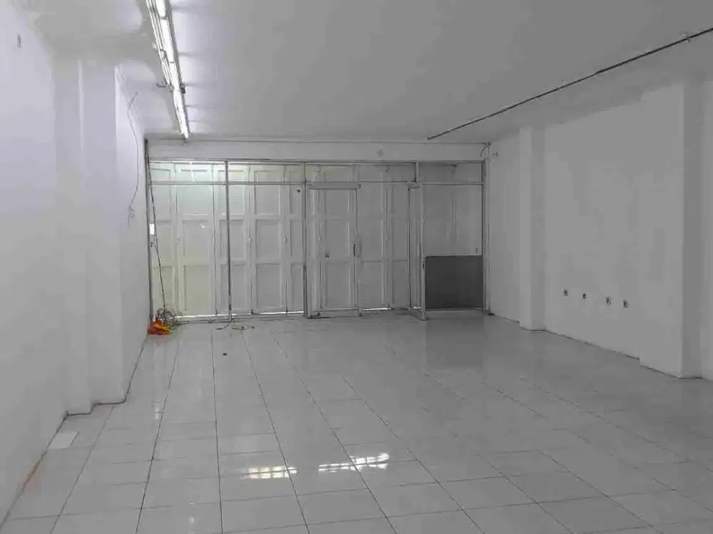 Disewakan Ruko Otista Cocok Untuk Tempat Usaha