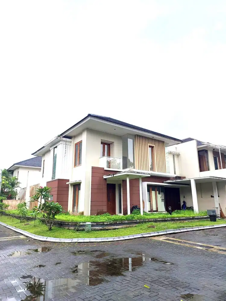 Rumah Semi Furnished di Bale Mulia Residence