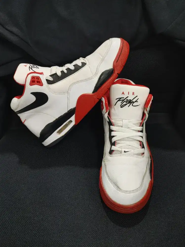 Sepatu Nike flight legacy white preloved size 41