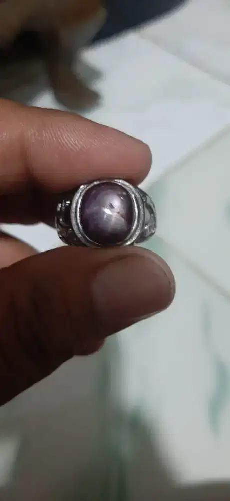 Natural permata Ruby