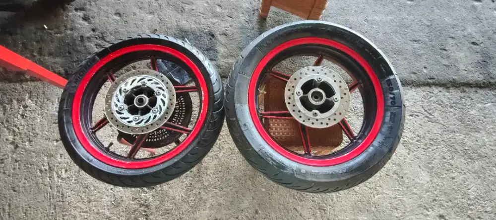 Velg Axio tapak lebar ban Michelin