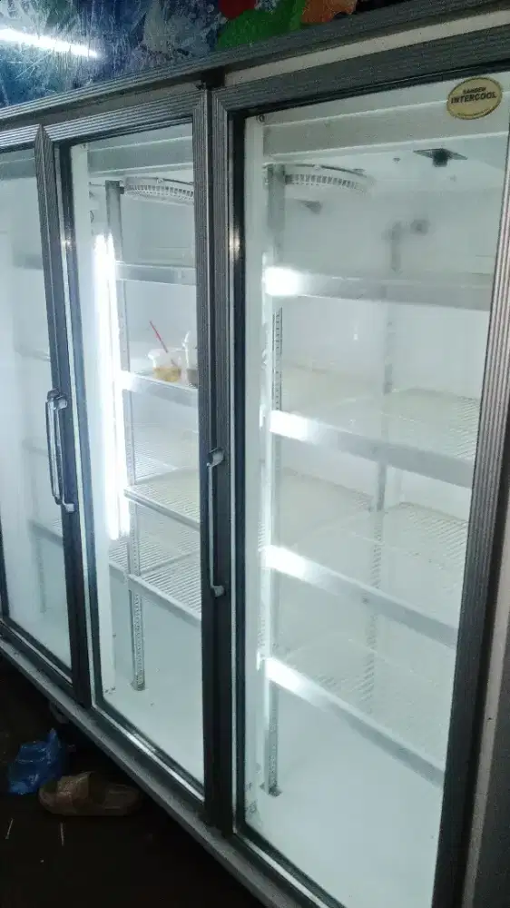 Pendingin minuman, showcase 3