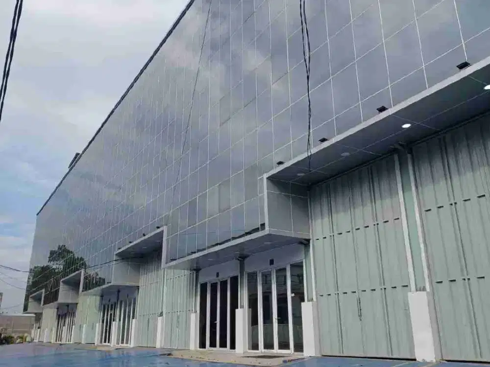 Disewakan gudang 2 lt 8 x 50 m2 di satu Maret Gudang FE (non furniture ) kantor 4 Lt, lift brg 2&#x27;ton siap huni, survei yuk!!