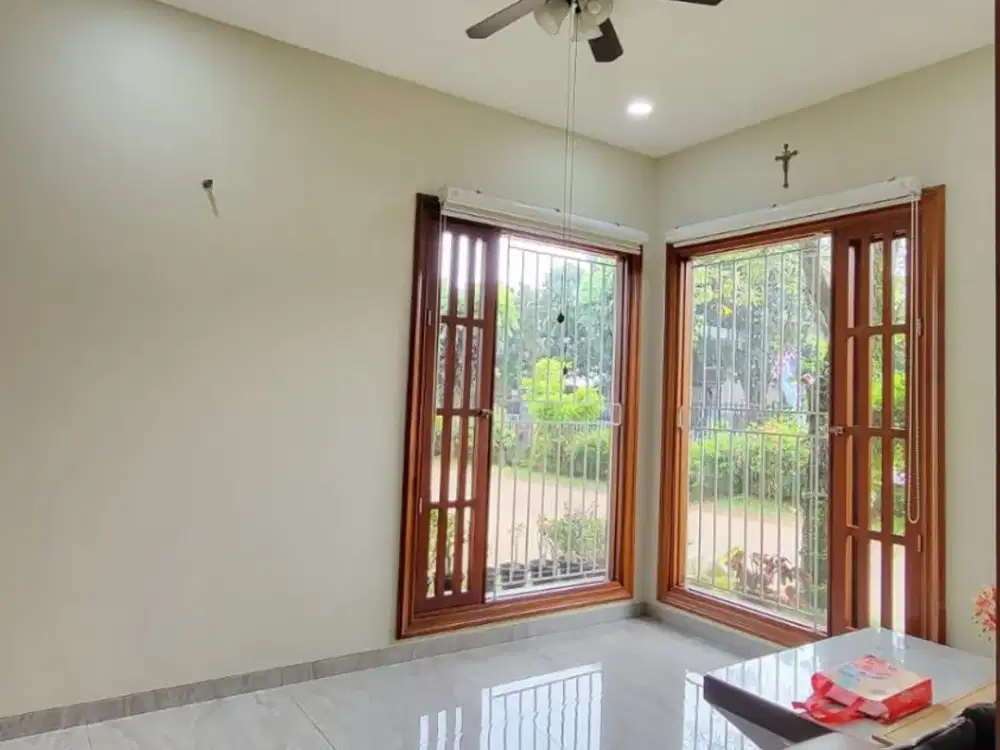 Jual Cepat Rumah Bagus Strategis Dekat Fasum di Discovery Flamine Bintaro Sektor 9 (SD)