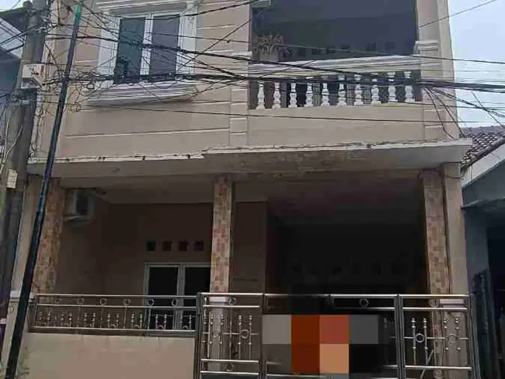 Rumah 2½ lt full renovasi Dijual Cepat di Villa Mutiara Pluit Tangerang