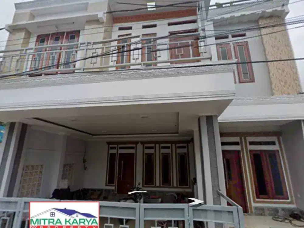 rumah bagus 2lt 4km di komplek Bintara - kolam renang