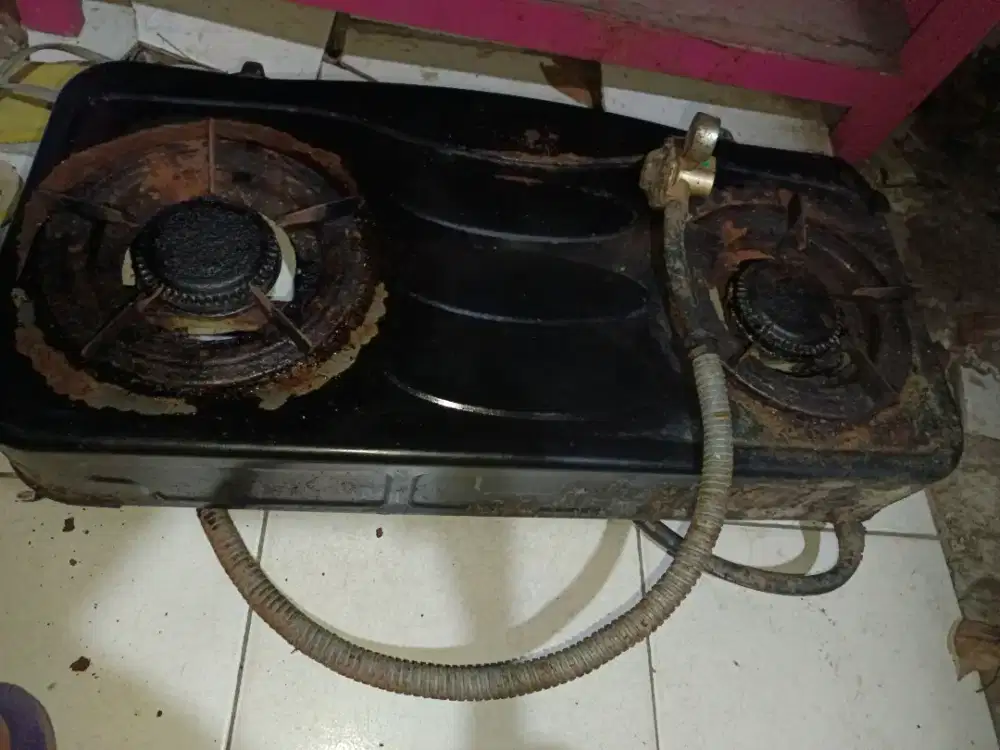 Kompor kuantum 2 tungku bekas