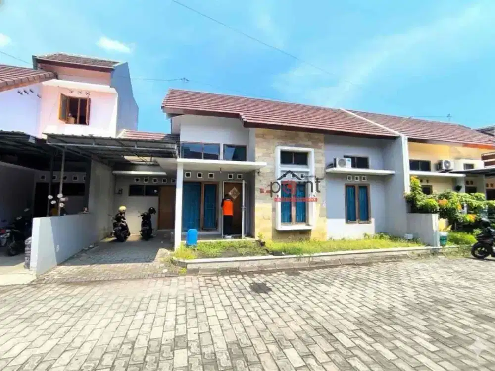 Rumah Cantik Siap Huni di Cluster Nyaman dekat The Park Mall Solo Baru