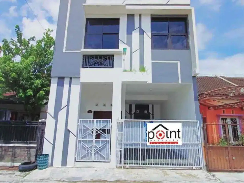 Rumah Bagus 2  Lantai Dekat ke Luwes Gentan