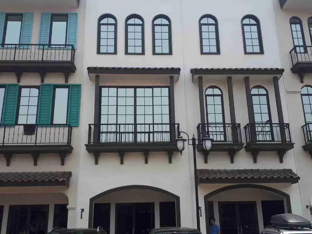 DISEWAKAN RUKO PIK 2 TERMURAH DAN TERKEREN