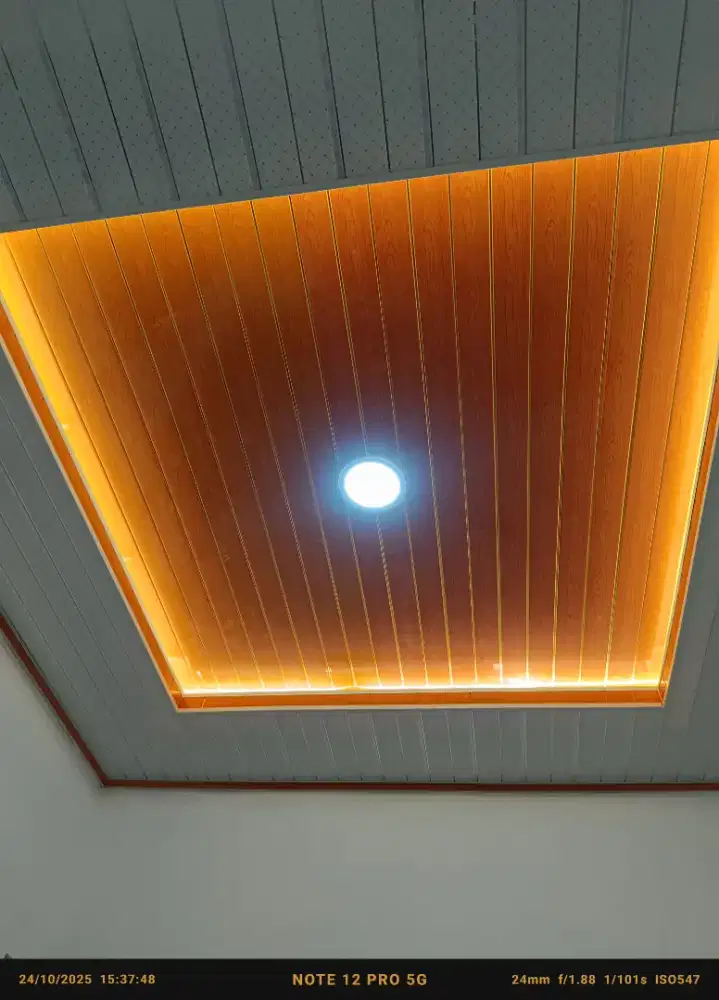 Plafon PVC dan bajaringan