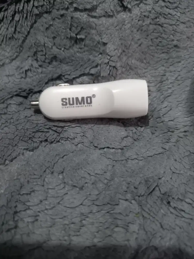 Car Charger Hp usb 2 usb port,fungsi normal.