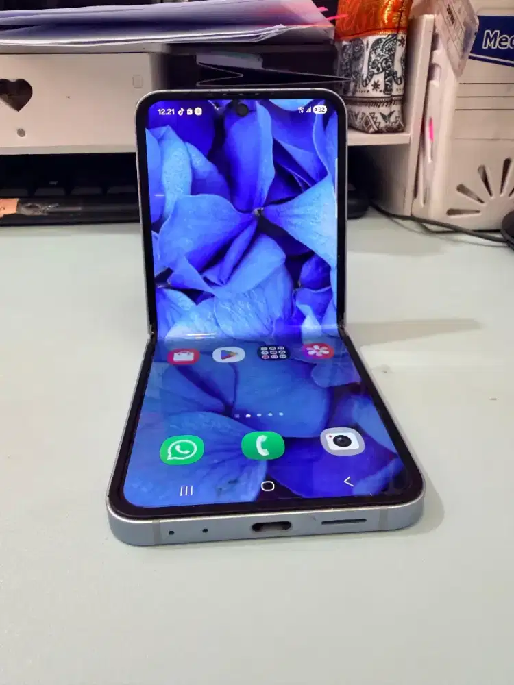 Samsung Flip 6 5 G 12/256