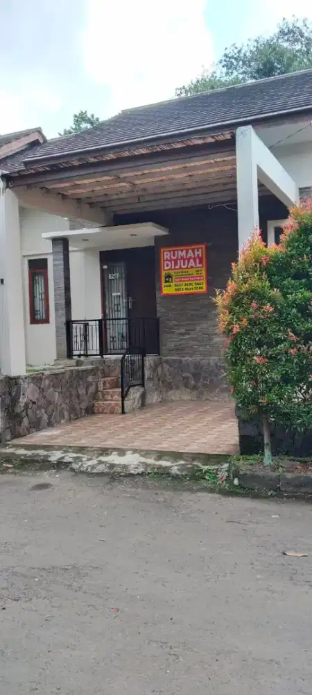 Rumah Komplek Strategis akses Keluar Tol Pasteur