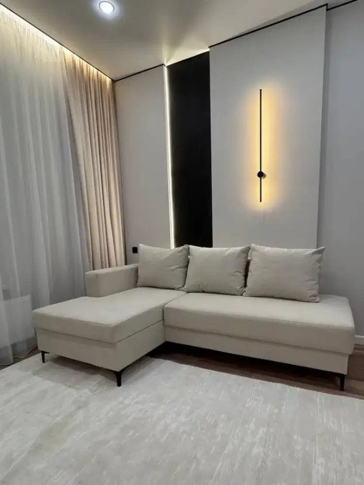 Sofa L tamu minimalis crem