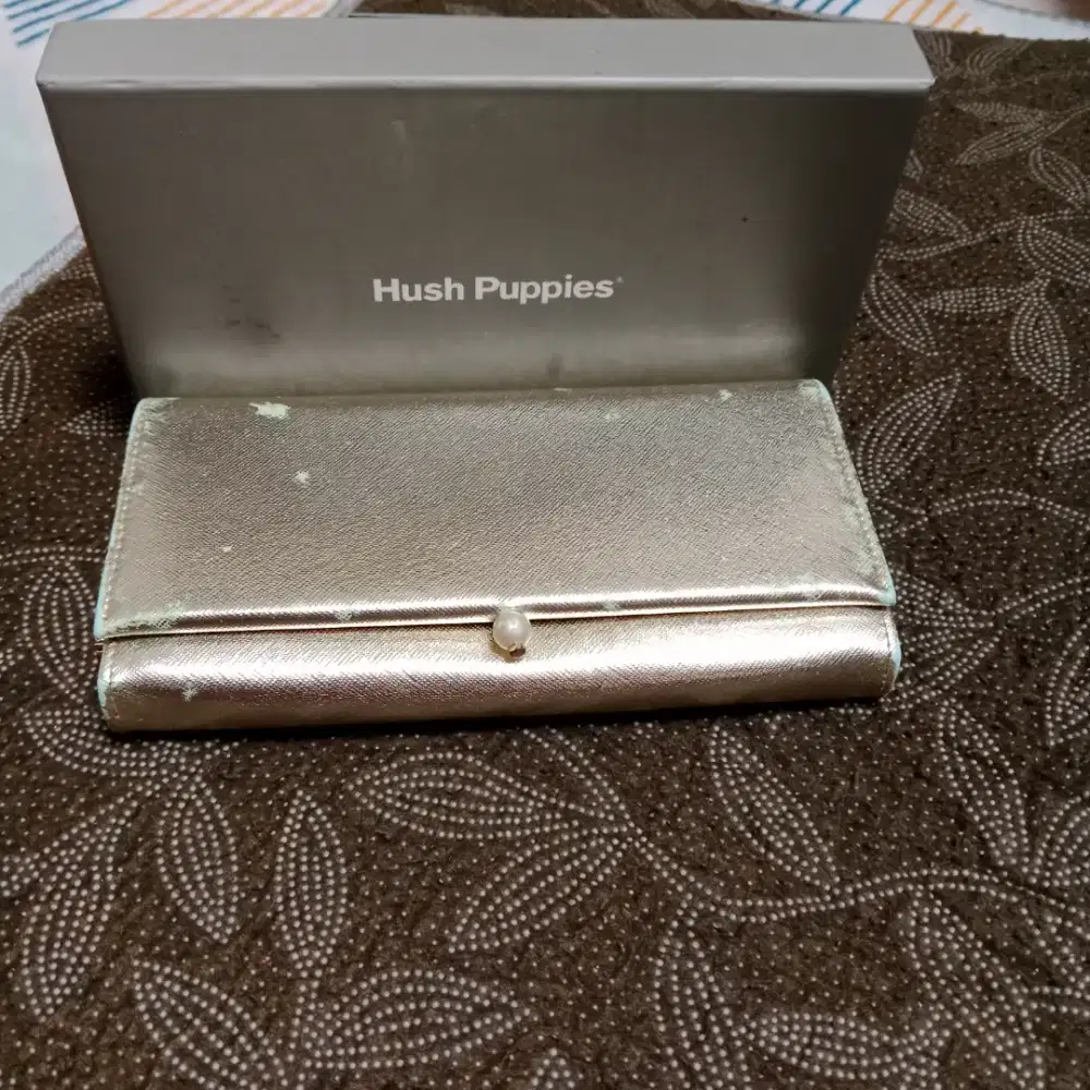 Dompet wanita hush puppies