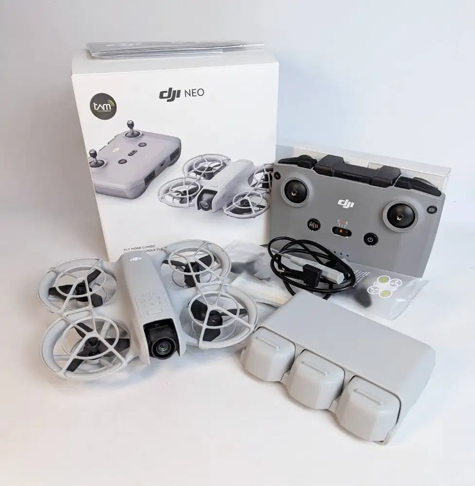 DJI Neo Fly More Combo cc 10-10-20 Second Fullset Super Mulus Like New