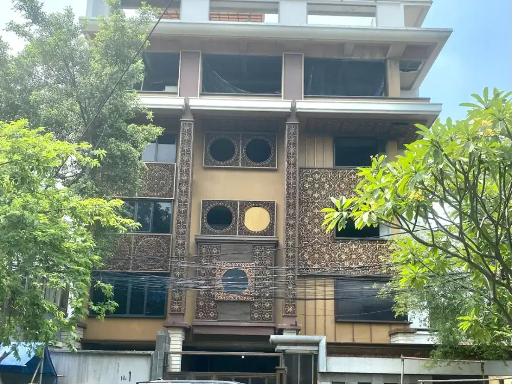 Dijual Cepat Rukan Strategis 6 Lantai, Kondisi Bangunan On Progress