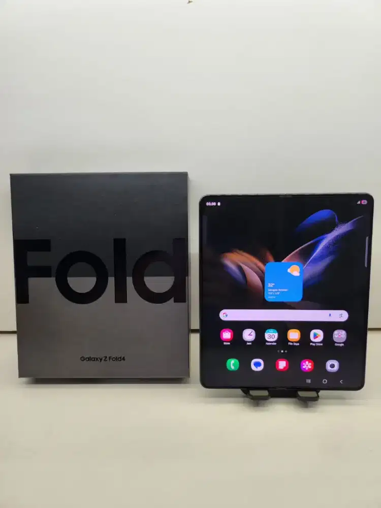 Samsung Z fold 4