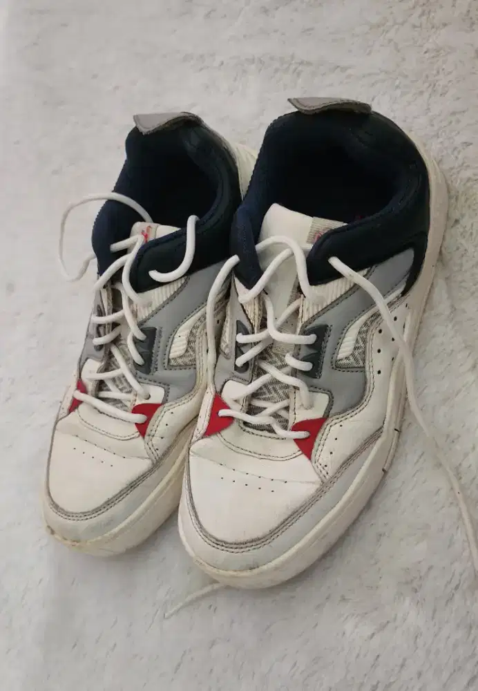 Sepatu Airwalk Putih