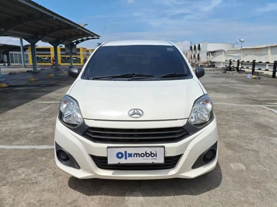 DP Rendah  5JT Daihatsu Ayla 1.0 D Bensin-MT 2019 Putih