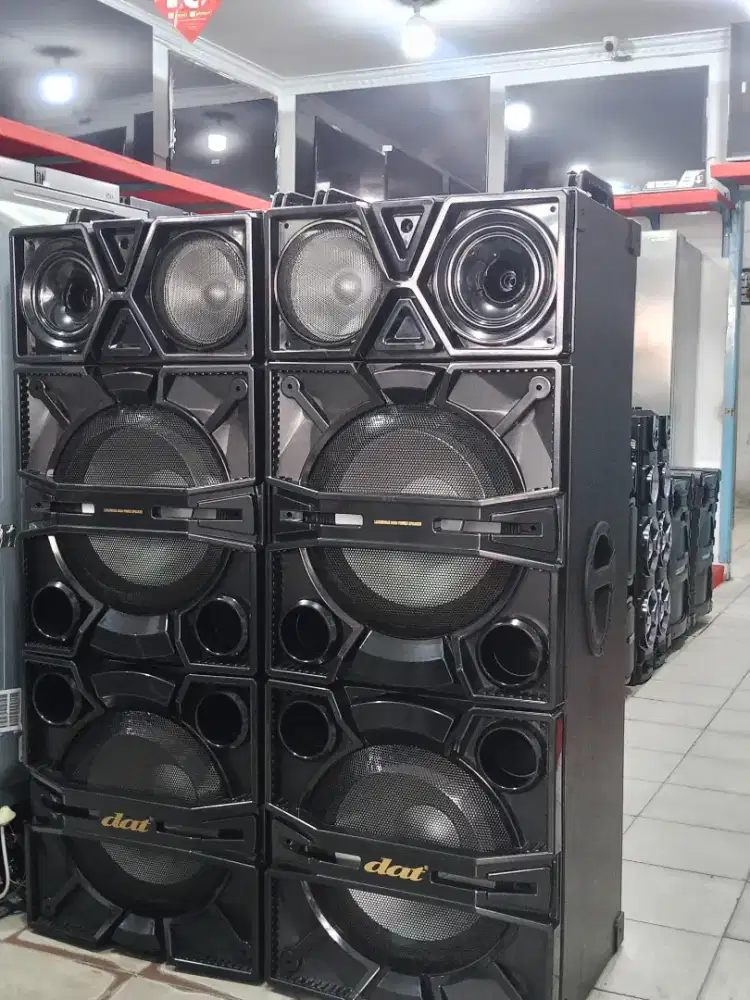 SPEAKER MEREK DAT