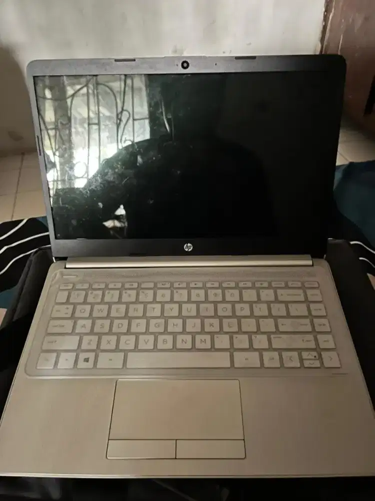 Laptop bekas HP 14s-dk0024au Cocok untuk Kerja & Aktivitas Sehari-Hari