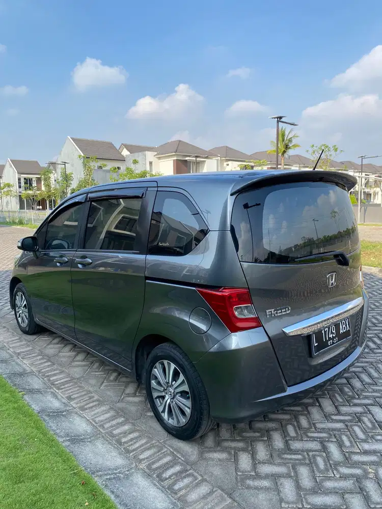 Honda Freed 2012 Bensin