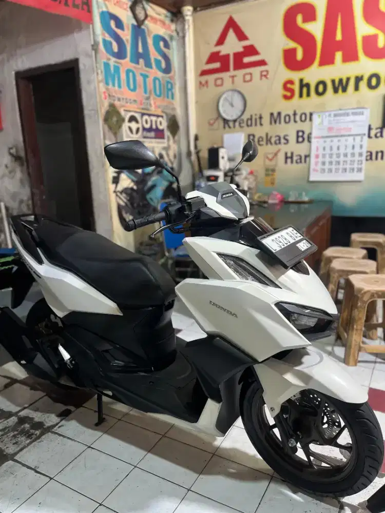 HONDA VARIO 160 2022 SAS MOTOR JL. BARATAJAYA 19 NO 5