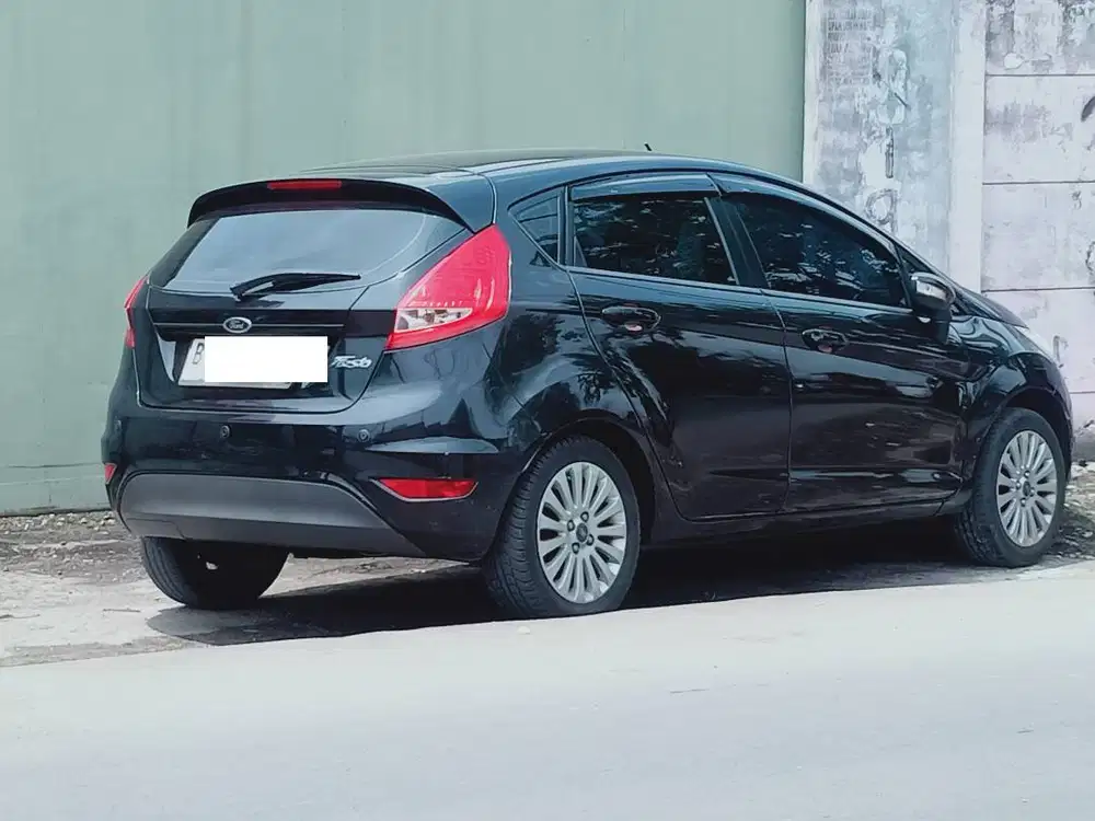 Dijual Ford fiesta 1.4 Trend AT