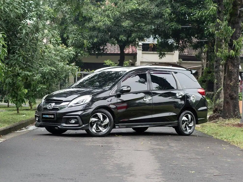 CASH TERMURAH HONDA MOBILIO 1.5 RS MATIC 2015 HITAM MOBCARS
