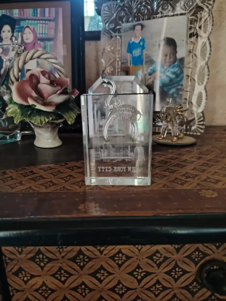 Barang Antik dan Unik