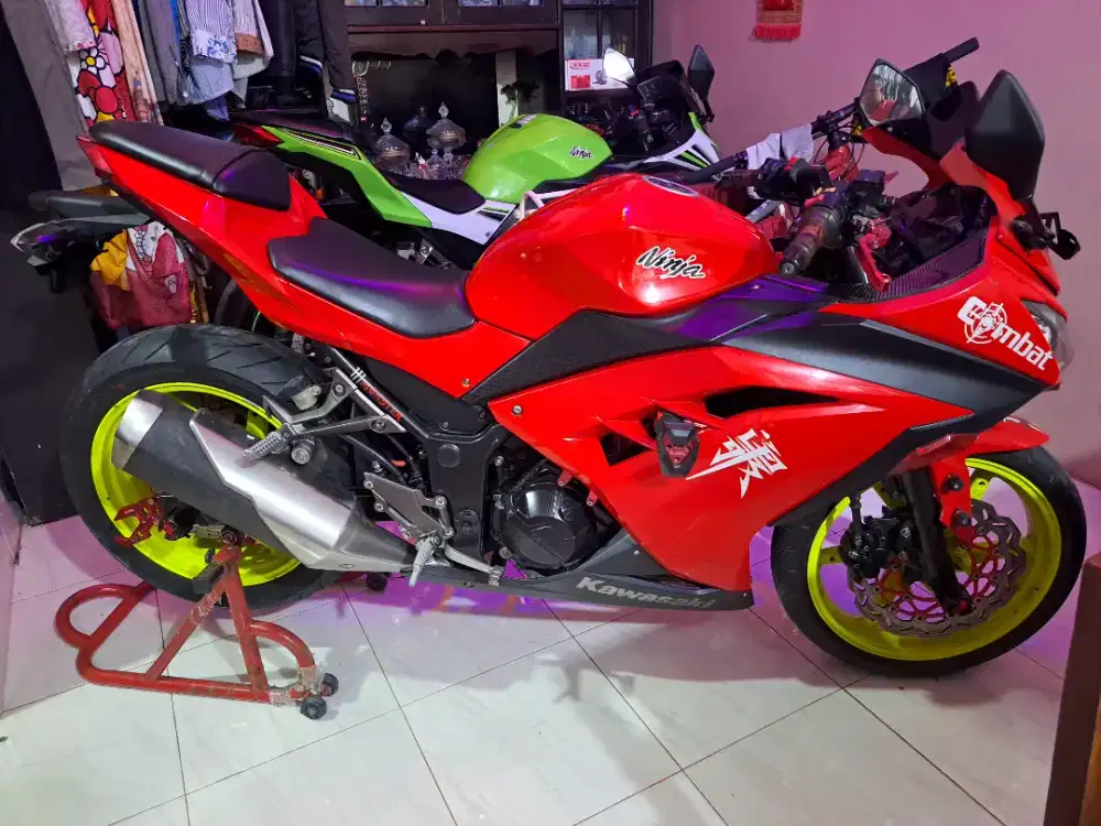 Dijual kawasaki ninja 250 fi tahun 2013