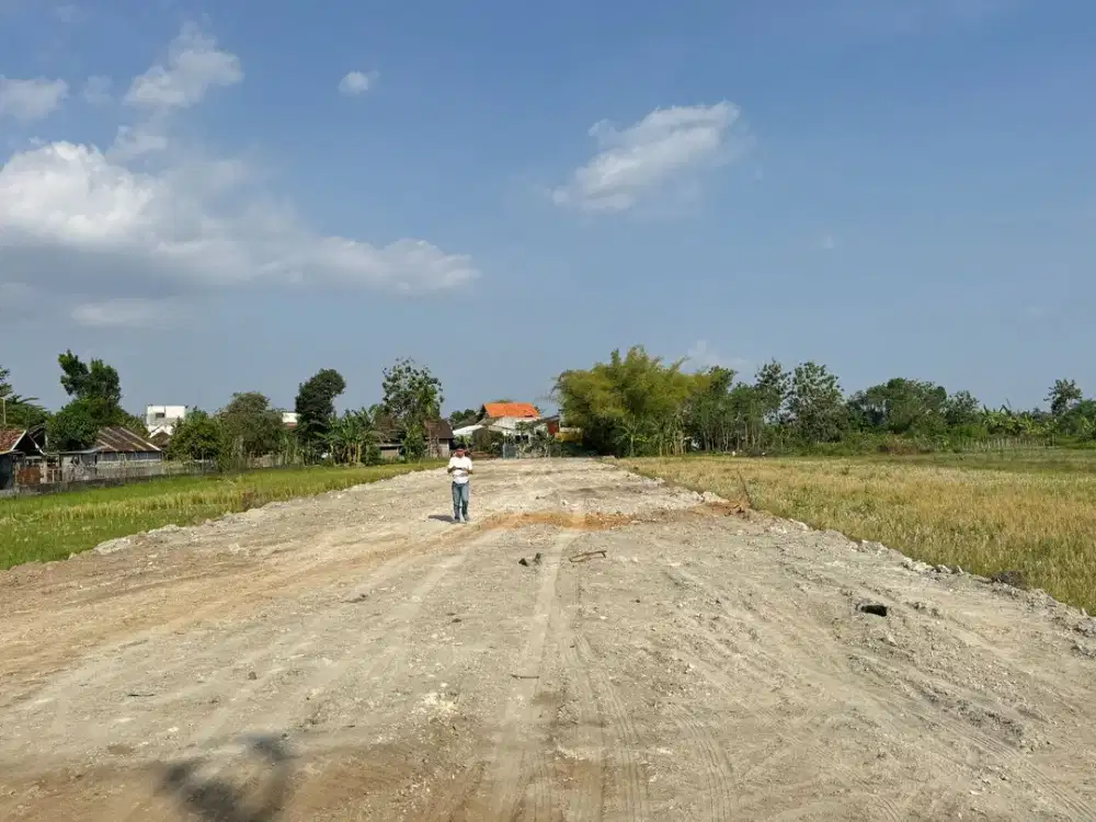 Dekat SMA N 1 GODEAN Tanah Kavling Samping Jalan Cocok Untuk Bisnis