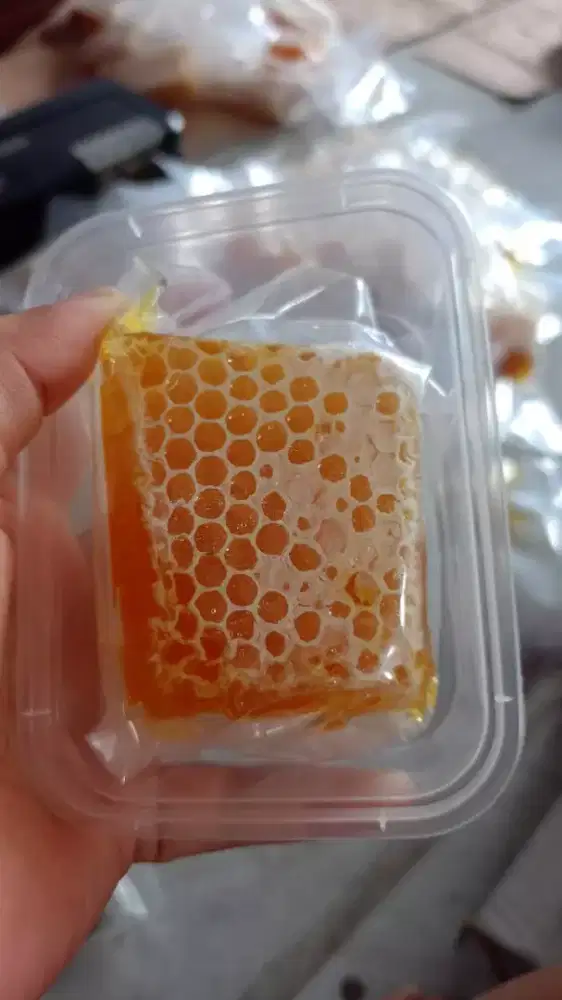 Ready stock asli madu ternaknya 
Madu sarang n madu cair