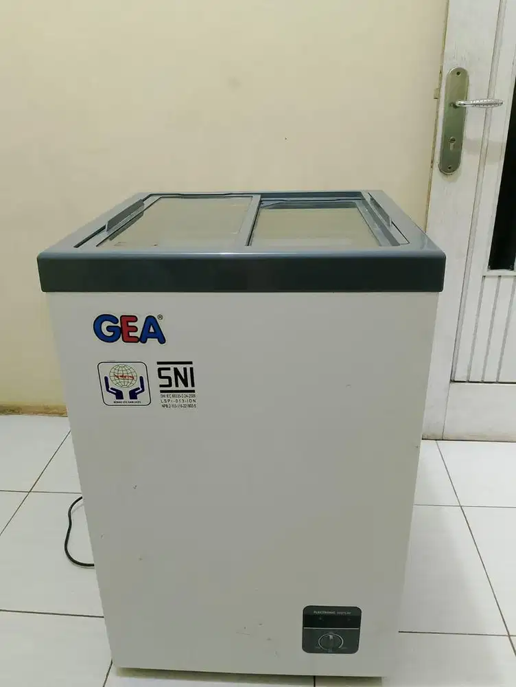 Cest Freezer GEA Sliding Door SD-103 103L R600A