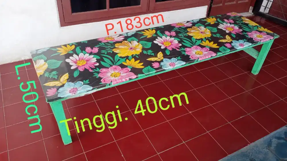 95rb saja meja lesehan nya