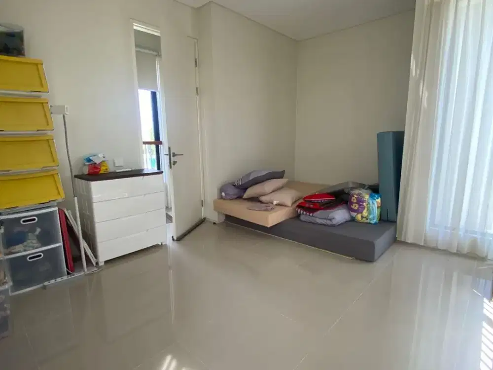 Dijual Rumah Northwest Hill